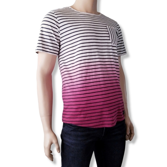 Square Zero White To Red Striped Ombre Pocket T-Shirt - Picture 5 of 8